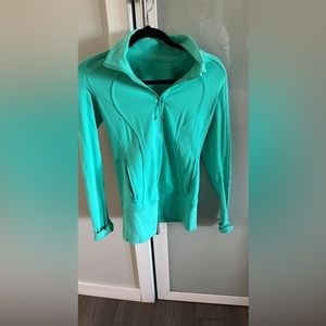 Turquoise lululemon define jacket